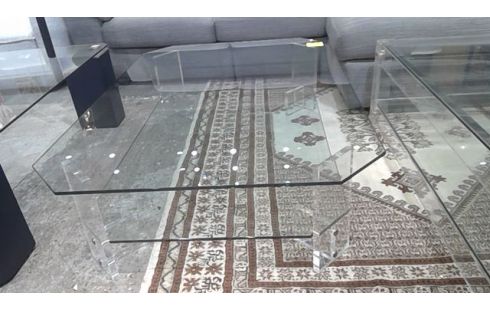 MESA BAJA PLEXIGLÁS DISEÑO