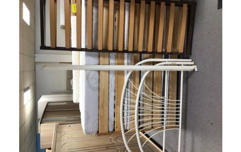 LIT METAL BLANC AVEC SOMMIER