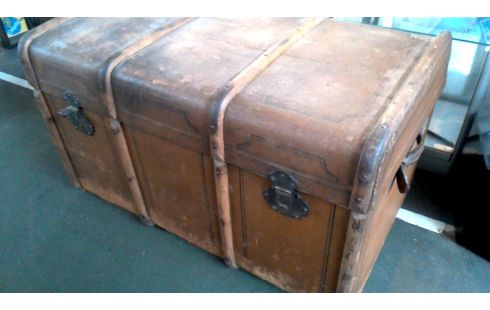 MALLE COFFRE ANTIQUE