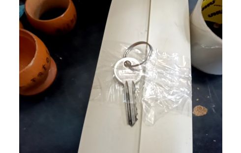 PORTE FENÊTRE ENCADREMENT  PVC ET ACC RES