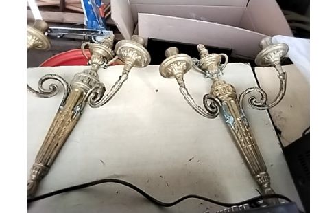 PAIRE DE APPLIQUÉS BRONZE