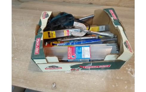 POSTE A SOUDER +ACCESSOIRES EN CAISSE