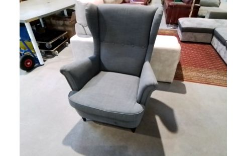 FAUTEUIL GRIS A OREILLES