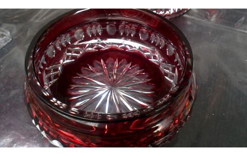 JARRÓN CON TAPA CRISTAL REDONDO ROJO