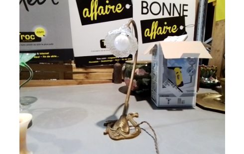 LAMPE TULIPE PIED ART NOUVEAU EN LAITON