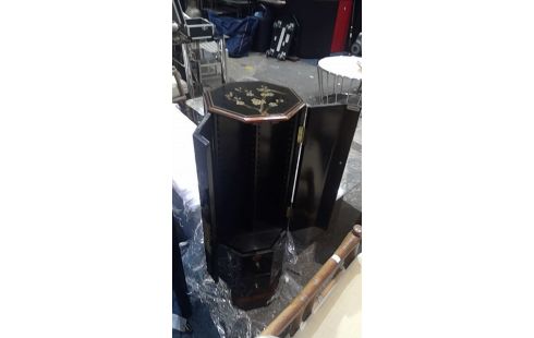 COLONNE CD ASIATIQUE 