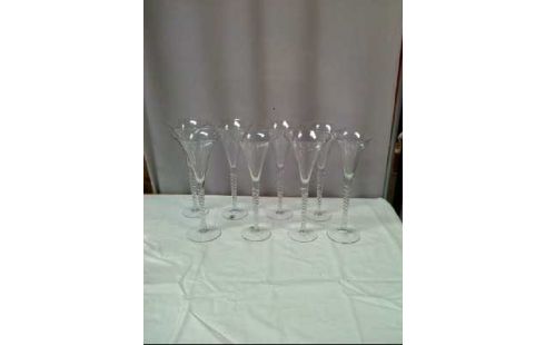 GLAS 8-TLG. <GALLO> TRICHTERFÖRMIG