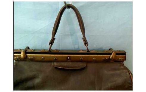 ARZTTASCHE BRAUN MESSING VERSCHLUSS