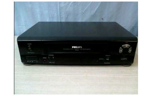 VHS VIDEORECORDER <PHILIPS> VR500