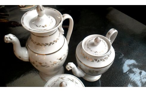 SERVICE A CAFE CORPS BLANCHE OR