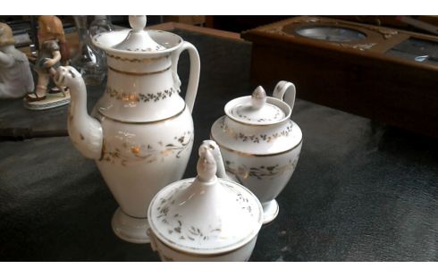 SERVICE A CAFE CORPS BLANCHE OR