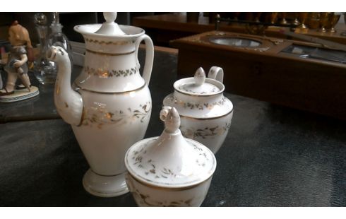 SERVICE A CAFE CORPS BLANCHE OR