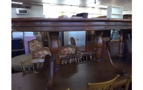 TABLE OVALE AVEC 1 ALLONGE