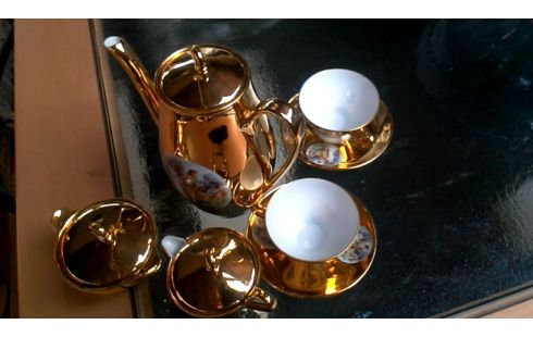 SERVICE A CAFE OR COULEUR