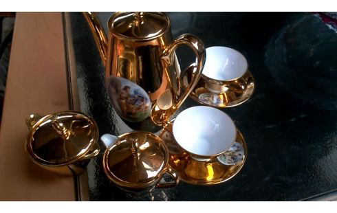 SERVICE A CAFE OR COULEUR