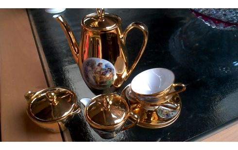 SERVICE A CAFE OR COULEUR