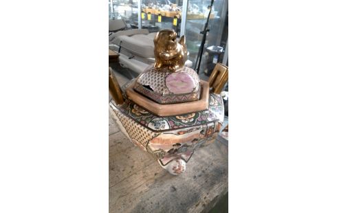 DECKELVASE CHINESISCH WEIHRAUCH, , TOPF.