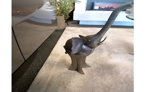 DECORATION Éléphant en métal la piece