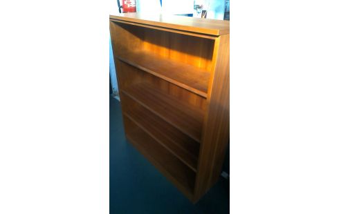 BOEKENKAST LAAG HOUT LOOK