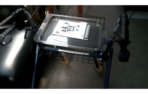 KAR ROLLATOR BLAUW VERMEIREN