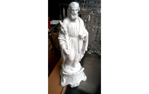 STATUE BLANCHE PORCELAINE