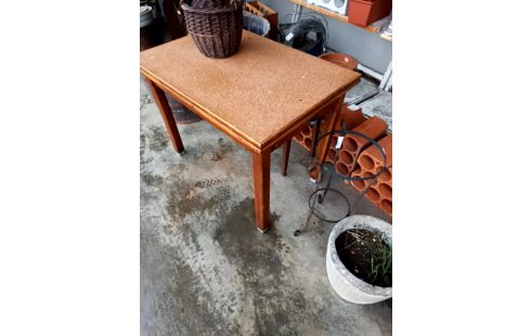 TABLE DE CUISINE