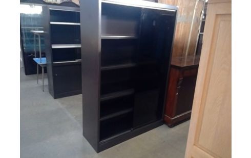 KAST IN METAAL , MET FUM. GLAZEN DEUREN