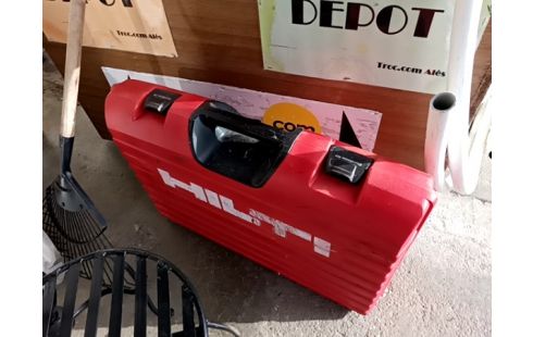 BOITE HILTI VIDE