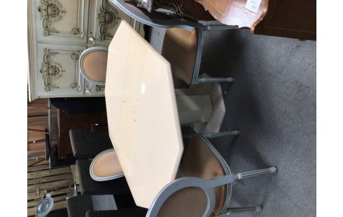 TABLE OCTOGONALE AVEC ALLONGE