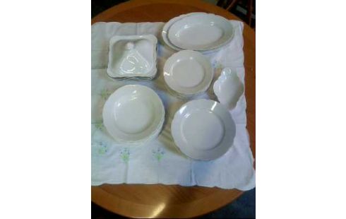 SPEISESERVICE WEISS <HUTSCHENREUTHER> 32TL