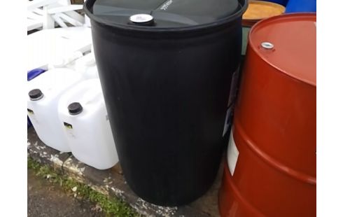 BIDON PLASTIQUE NOIR