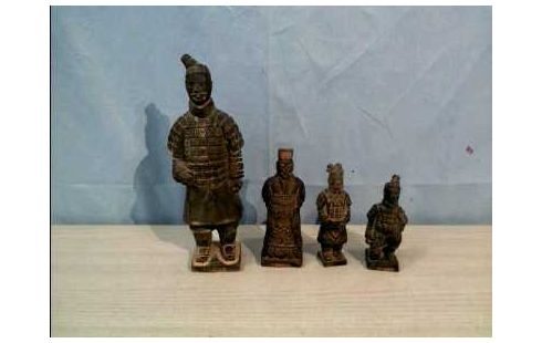 TERRAKOTTA-FIGUREN 4TLG. ASIATISCH