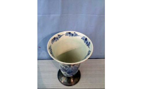 VASE DELFT BLAU FUß VERSILBERT