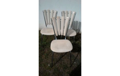 LOT DE 3 CHAISES