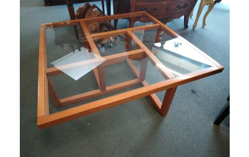 TABLE BASSE ROCHE ET BOBOIS