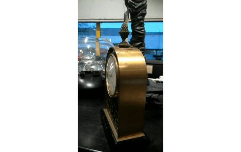 HORLOGE ELECTRO MECANIQUE JAEGER