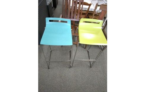 TABOURET DE BAR COULEUR