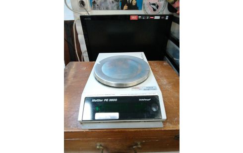 BALANCE METTLER PE3600
