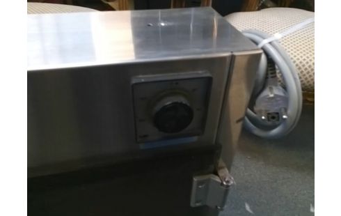 STERILISATEUR DE COUTEAUX DE CUISINE