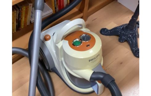 ASPIRATEUR PHILIPS JAUNE ORANGE SANS SAC