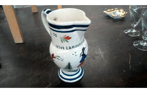 QUIMPER PICHET VIVE L'AMOUR ET LE BON VIN