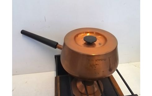 CAQUELON A FONDU AVEC BRULEUR