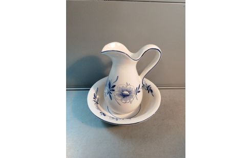 BROC + CUVETTE BLANCHE ET BLEUE