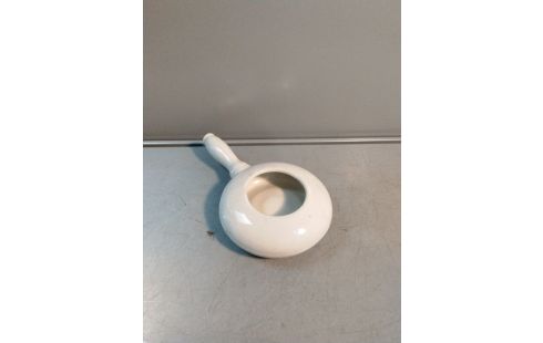 USTENSILE MEDICAL PORCELAINE BLANCHE