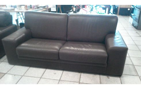 SALÓN CUERO CHOCOLATE