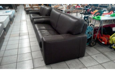 SALÓN CUERO CHOCOLATE