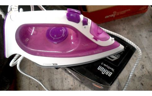 STRIJKIJZER OP STOOM