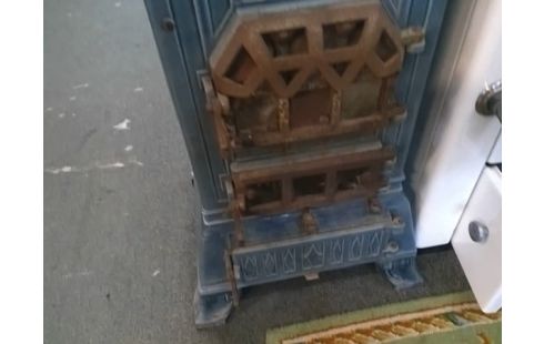 POELE A BOIS EN FONTE