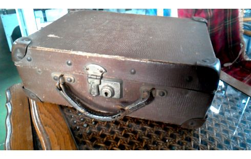 COFFRE VINTAGE CARTON PETIT BRUN