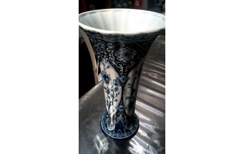 JARRÓN DELFT BLANCA AZUL